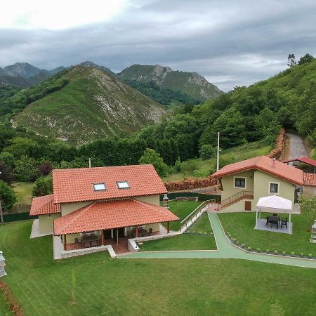 El Campo Mateo Apartamentos Кангас-де-Онис Экстерьер фото